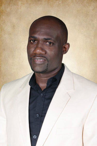 ONIEL-PHOTO-Picture-400x600.jpg