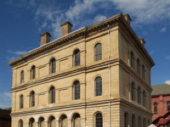 [image for World Spotlight independencehall.jpg]